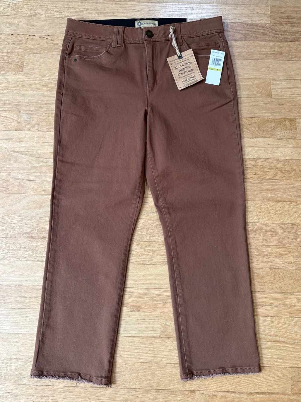 Democracy Brown "Ab technology" Slim Straight-Leg Crop Jeans Size 14 NWT